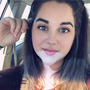 Meet your Posher, Nicole